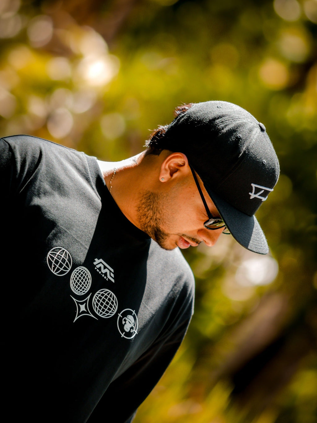 STAR TEE BLACK - detalle del estampado