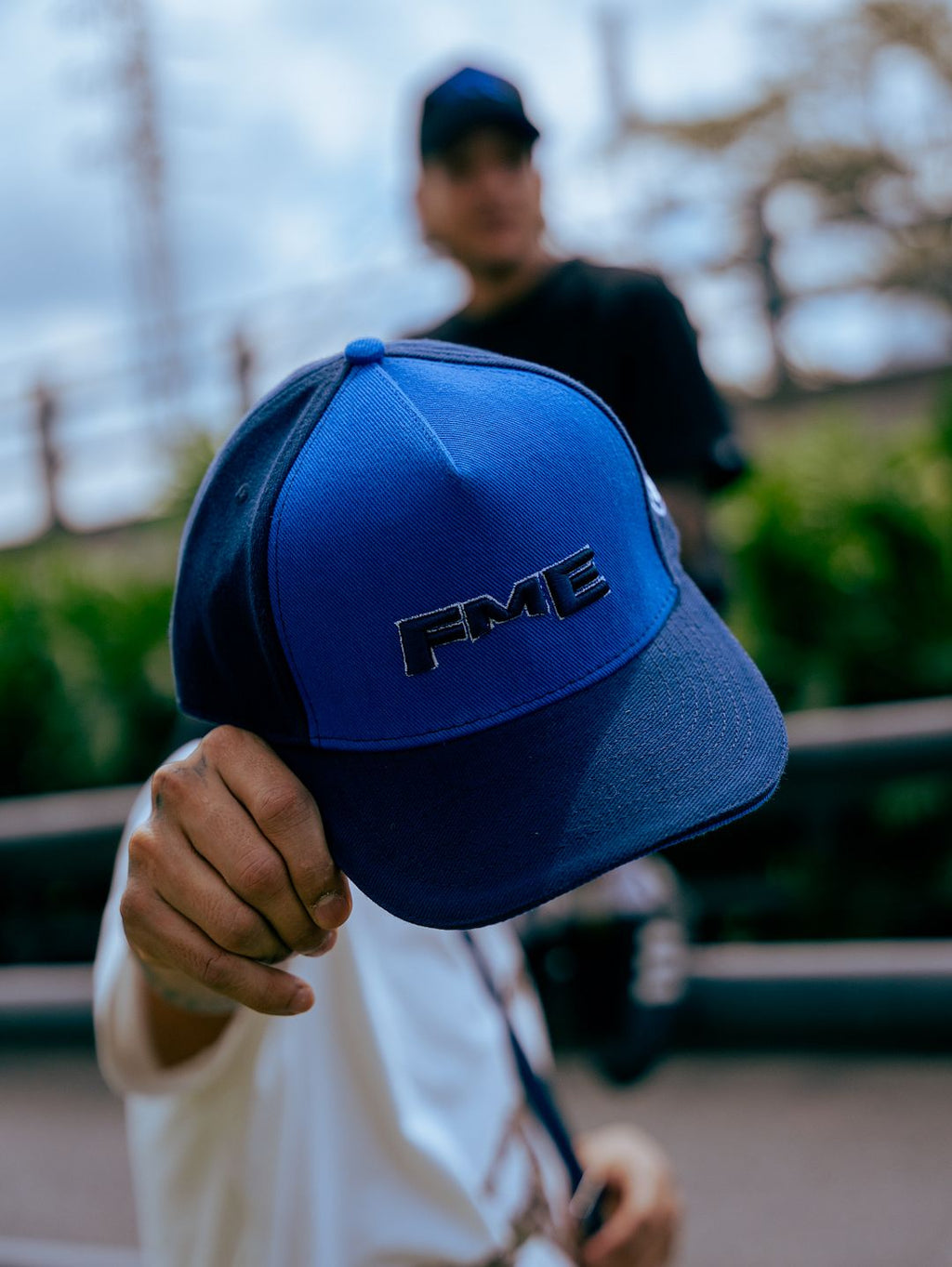 GORRA CURVA FME TONO A TONO